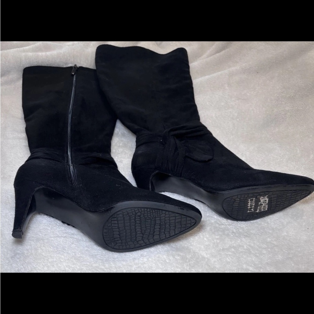 Elegant Faux Suede Black Heeled Boots - Picture 5 of 7